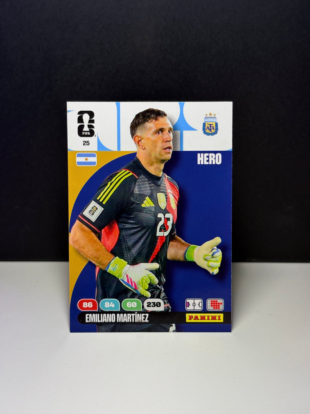 25 Emiliano Martinez
