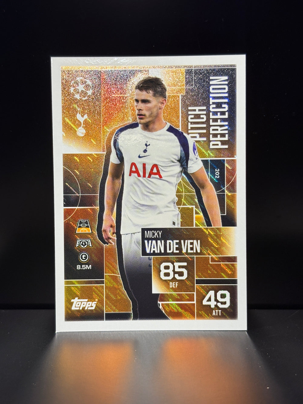 202 Micky Van De Ven